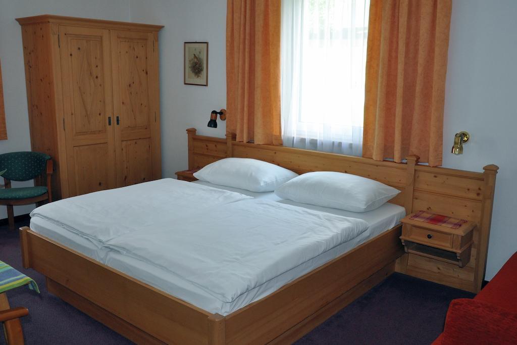 Pension Parzer Pressbaum Bei Wien Стая снимка